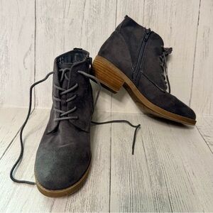 Carlos by Carlos Santana Macey Chukka Boot